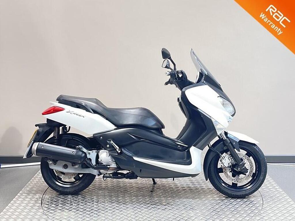 Yamaha XMAX 125