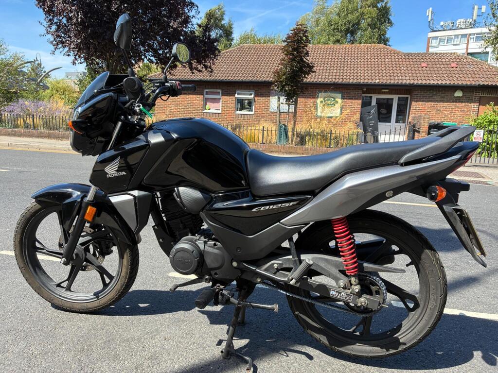 Honda CB125F