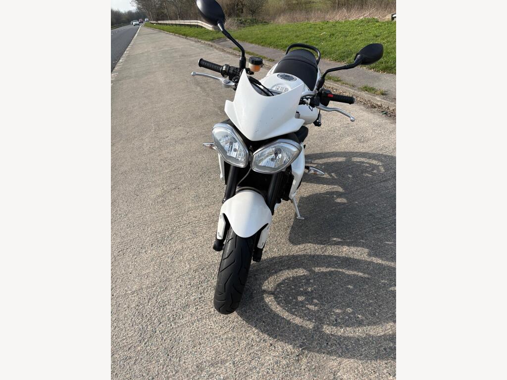 Triumph Street Triple 675