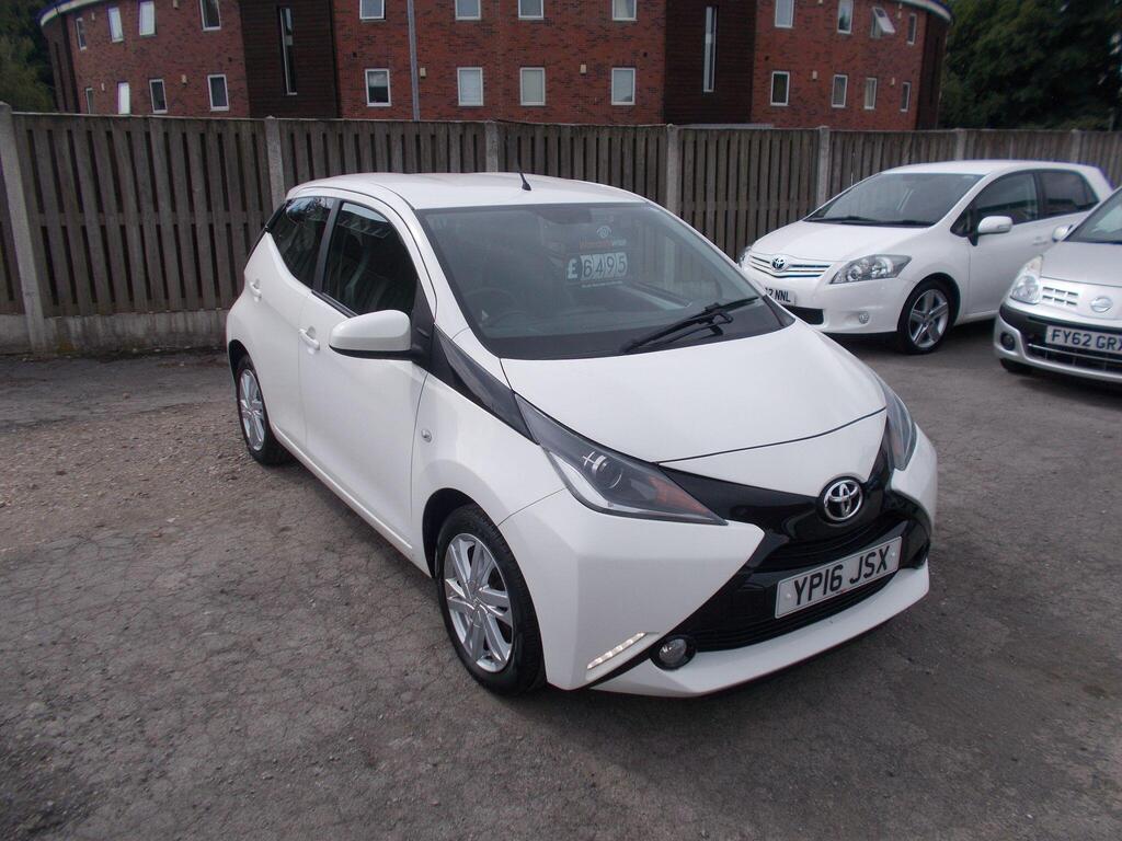 Toyota AYGO Hatchback 1.0 VVT-i x-pression Euro 6 5dr