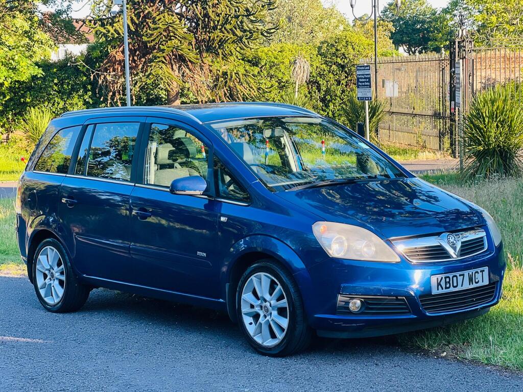 Vauxhall Zafira MPV 2.2 16V Design Auto Euro 4 5dr