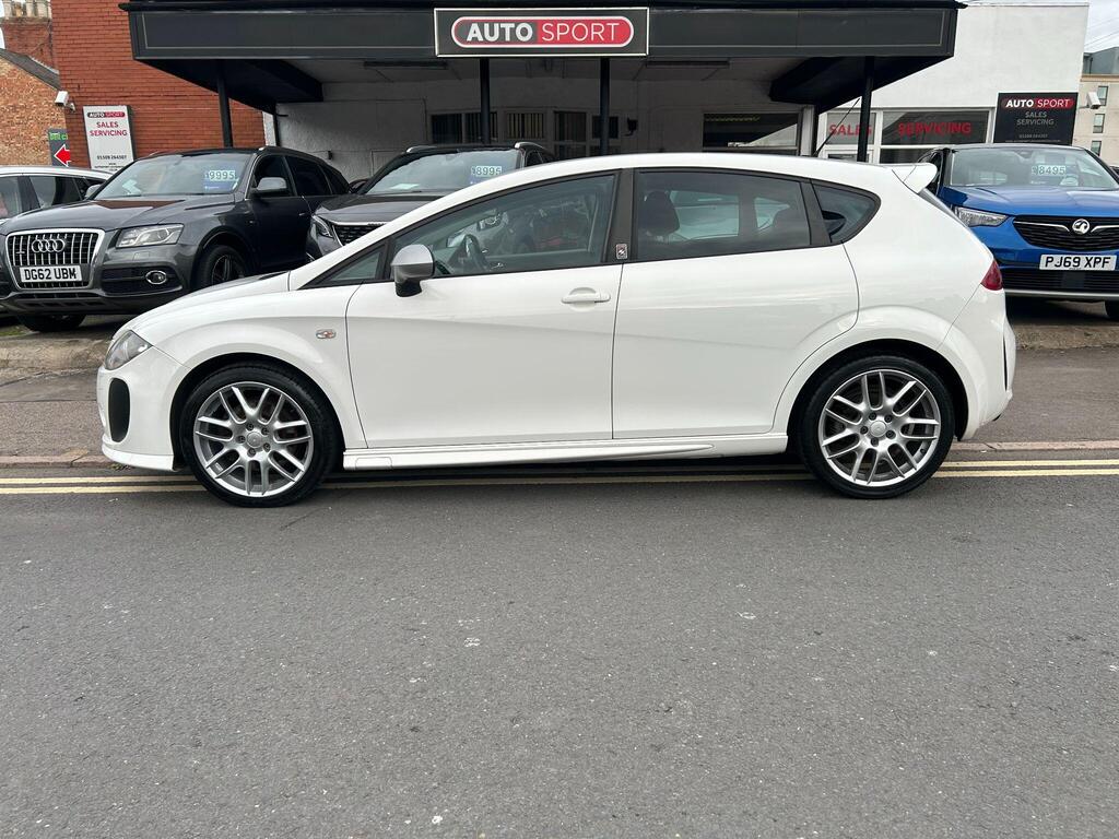 SEAT Leon Hatchback 2.0 TDI CR FR+ Supercopa Euro 5 5dr
