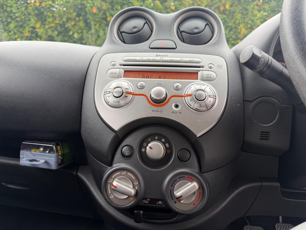2012 Nissan Micra thumbnail 10
