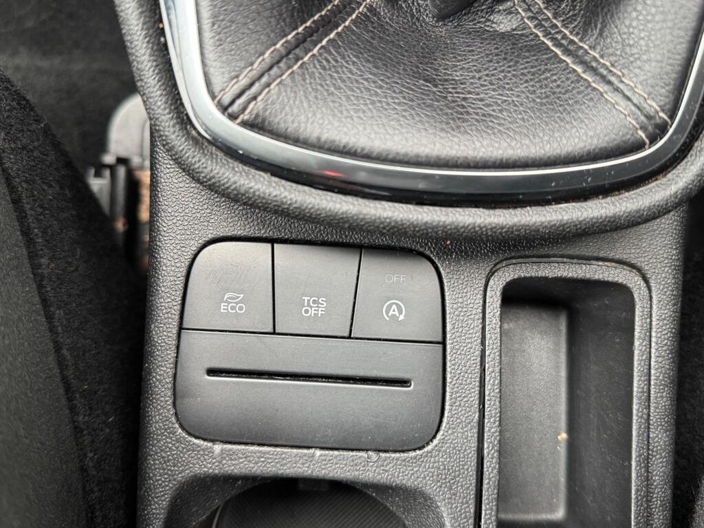 Ford Fiesta 1.0T EcoBoost Titanium Euro 6 (s/s) 3dr thumbnail 20