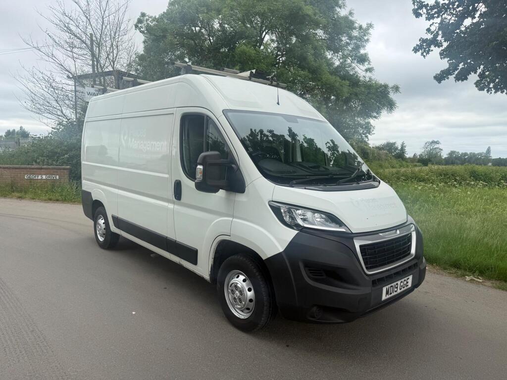 Peugeot Boxer Panel Van 2.0 BlueHDi 335 Professional L2 H2 Euro 6 5dr