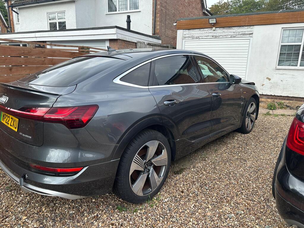 Audi e-tron