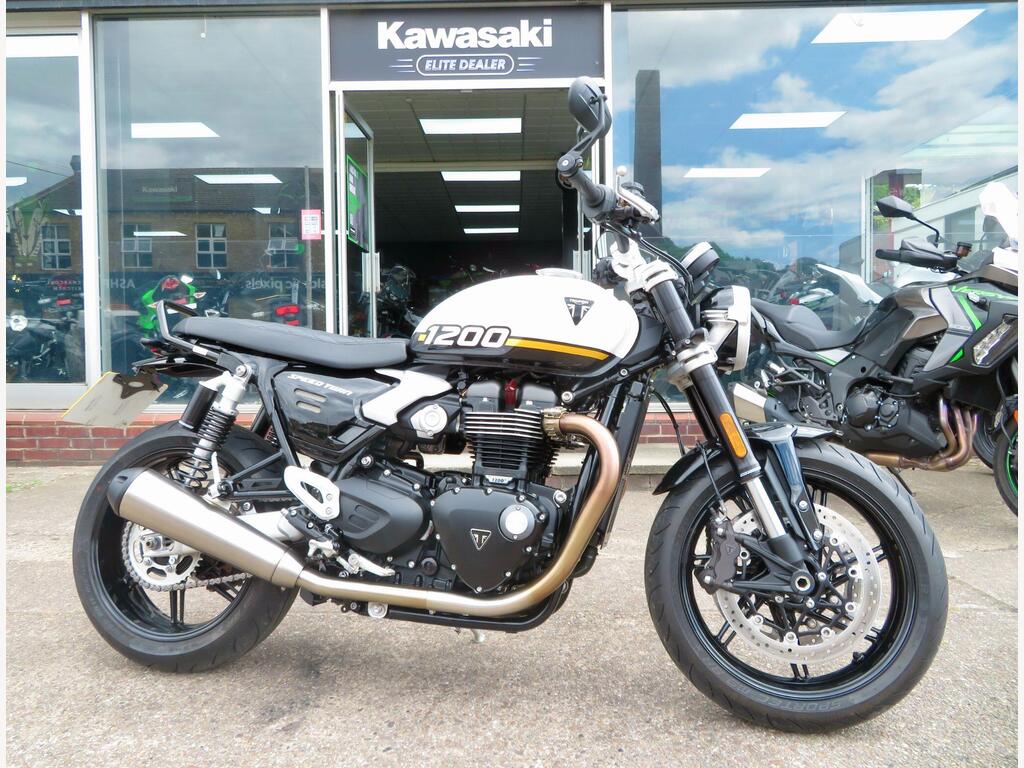 Triumph Speed Twin 1200