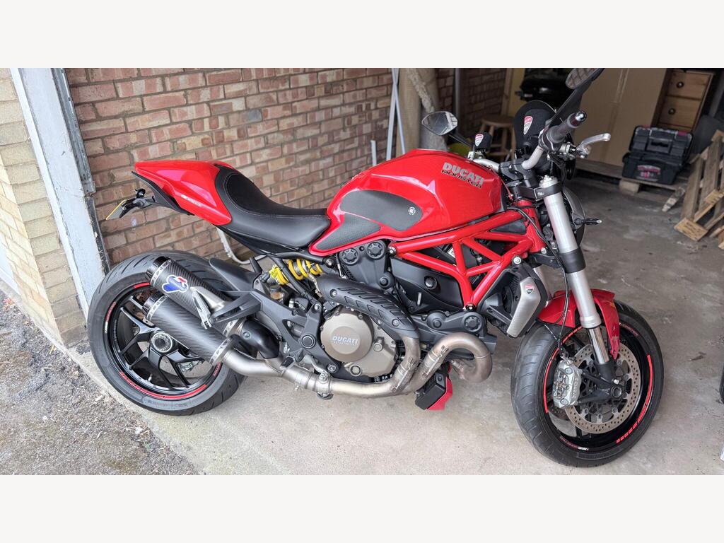 Ducati Monster 1200