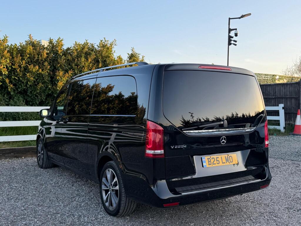 2019 Mercedes-Benz V Class thumbnail 6