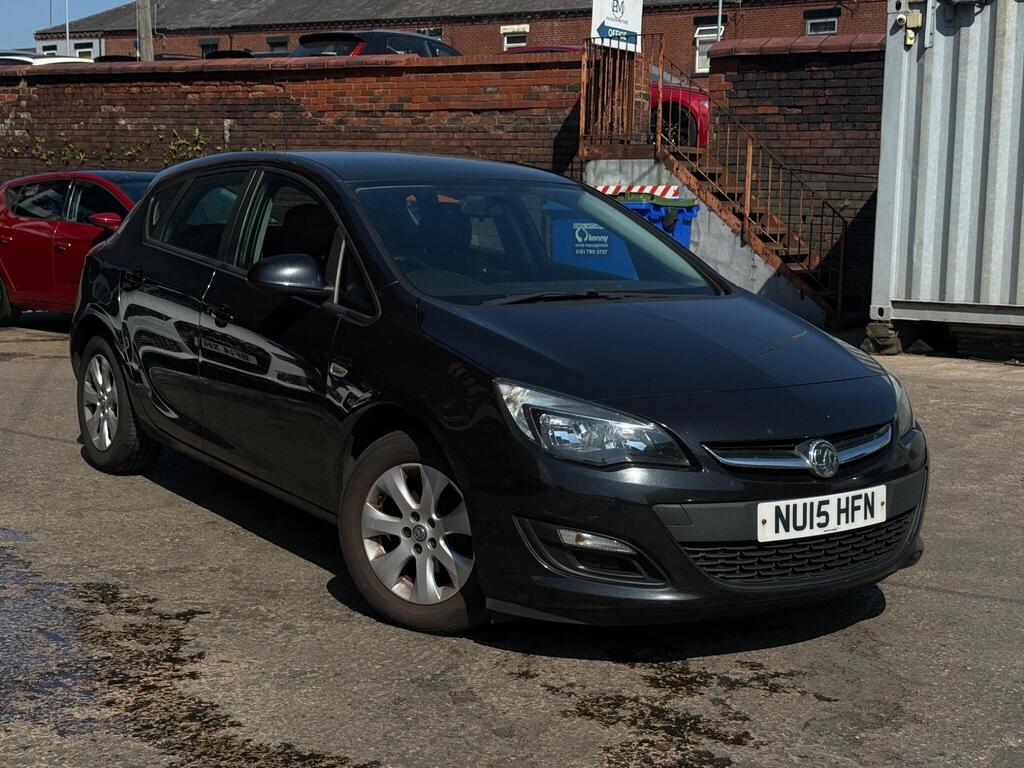 Vauxhall Astra Hatchback 1.4i Design Euro 6 5dr