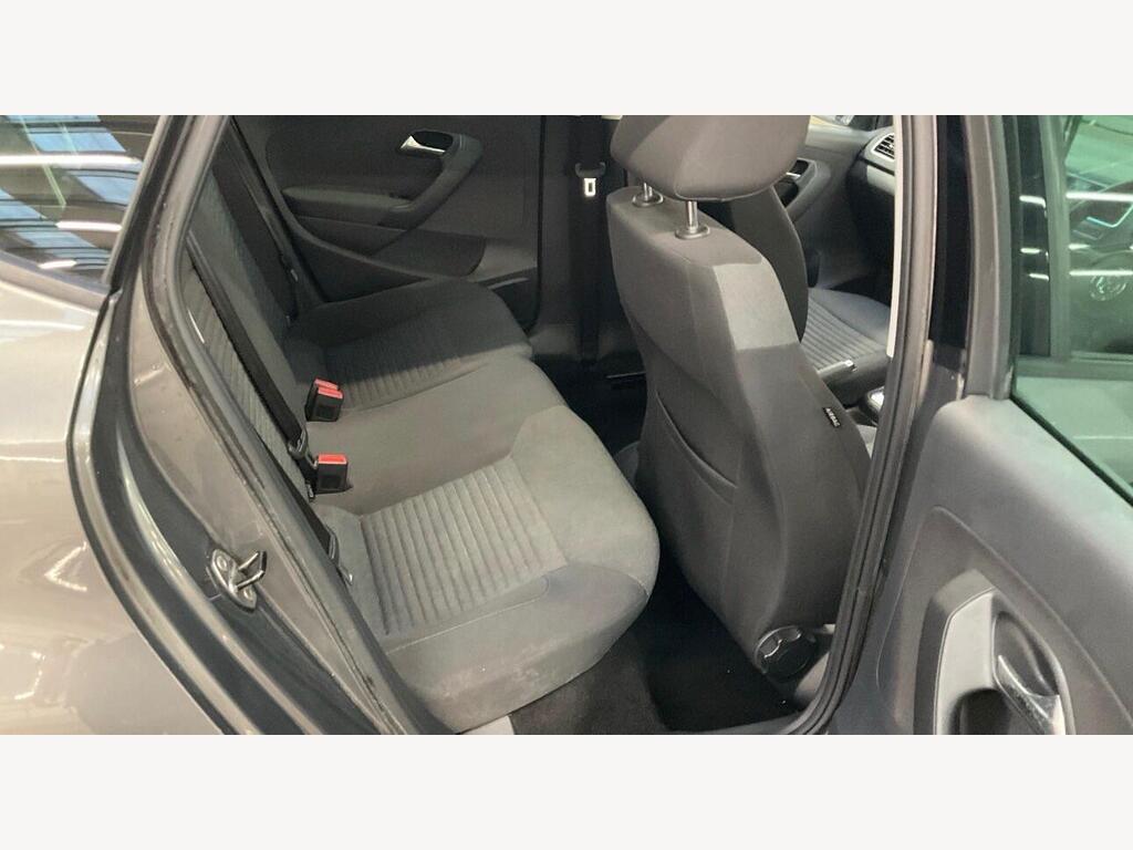 2014 Volkswagen Polo thumbnail 7