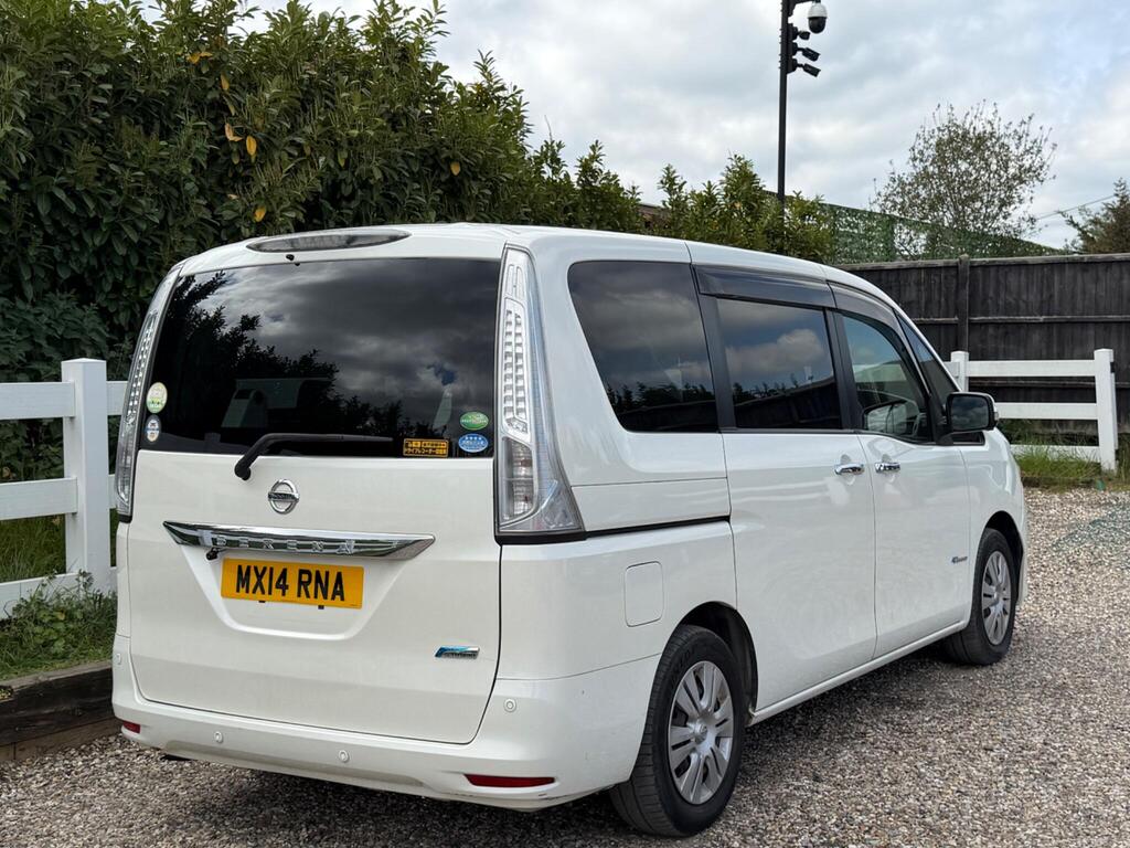 2014 Nissan Serena thumbnail 13