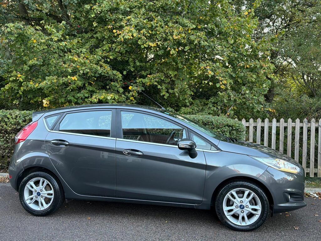 Ford Fiesta Hatchback 1.0T EcoBoost Zetec Euro 6 (s/s) 5dr