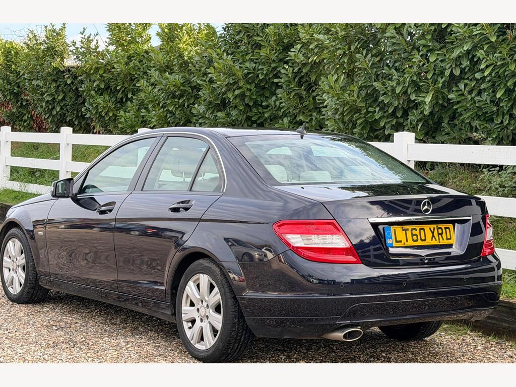 2010 Mercedes-Benz C Class thumbnail 3