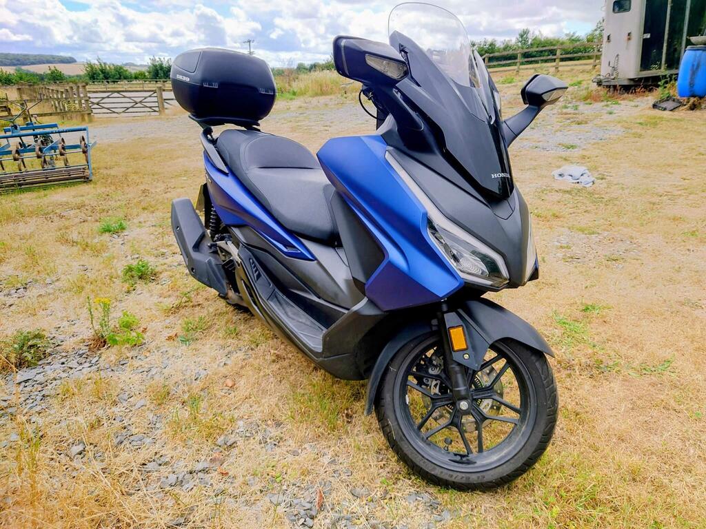 Honda Forza 125