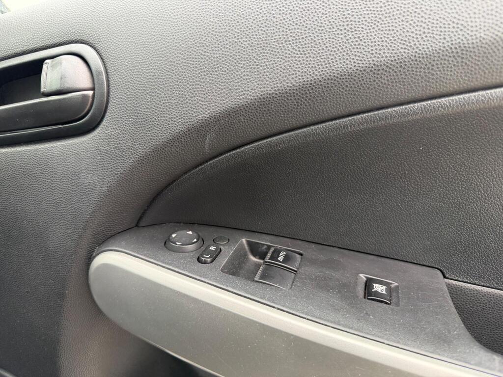 2010 Mazda Mazda2 thumbnail 21