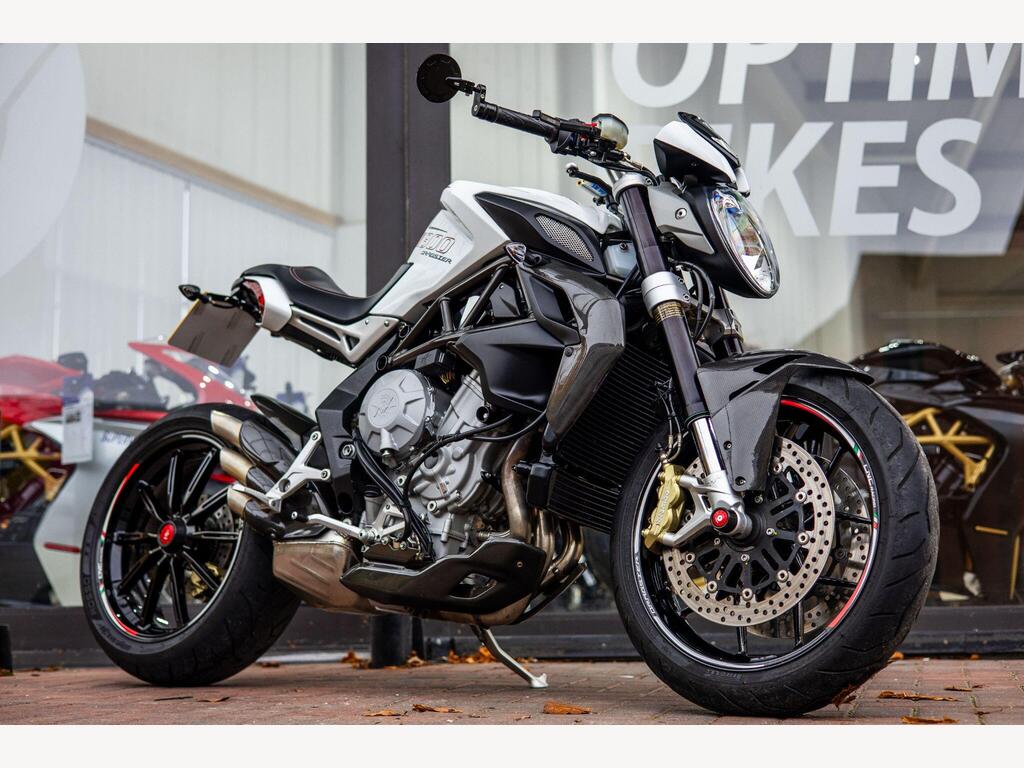 MV Agusta Brutale 800