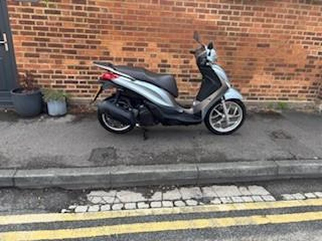 Piaggio Medley 125