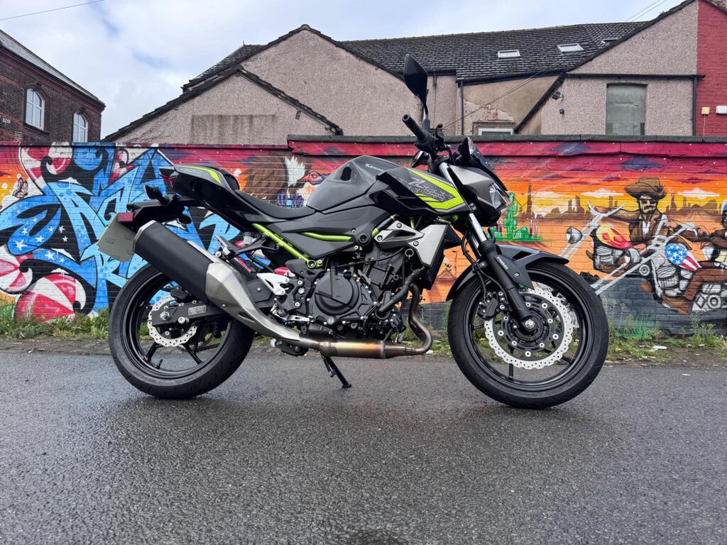 Kawasaki Z400 Naked 400 Supernaked Euro 4