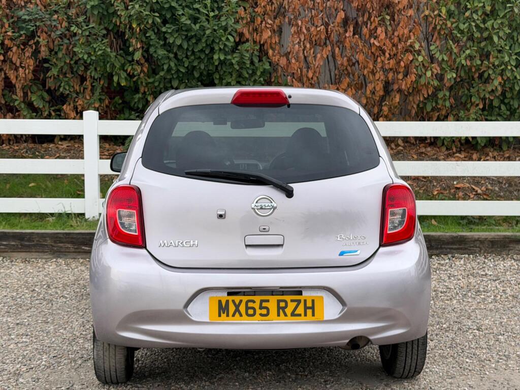 2015 Nissan Micra thumbnail 11