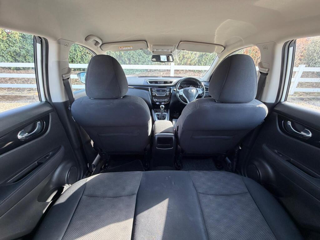 2014 Nissan Qashqai thumbnail 24