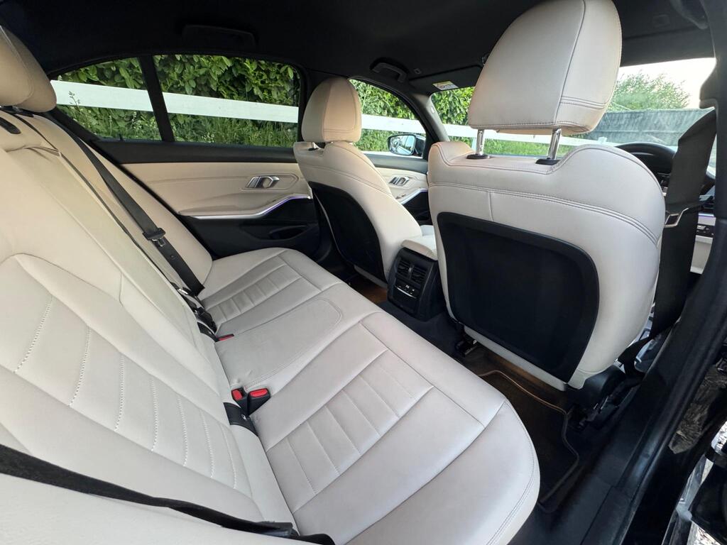 BMW 3 Series 2.0 330e 12kWh M Sport Auto Euro 6 (s/s) 4dr thumbnail 21