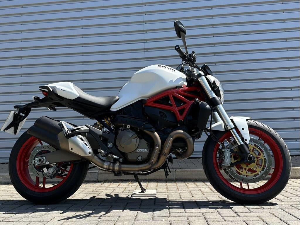 Ducati Monster 821