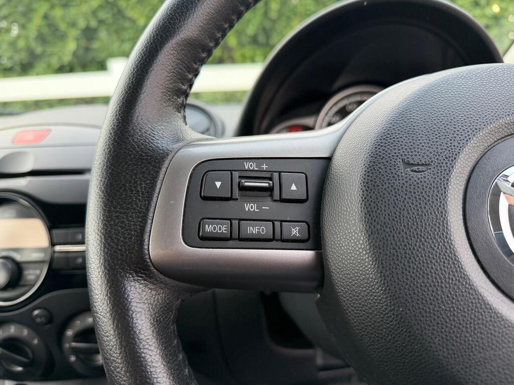 2012 Mazda Mazda2 thumbnail 22