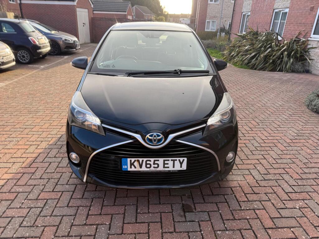 Toyota Yaris Hatchback 1.5 VVT-h Excel E-CVT Euro 6 5dr (15in Alloy)