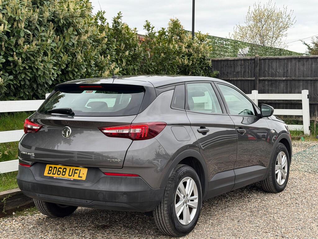 2018 Vauxhall Grandland X thumbnail 13