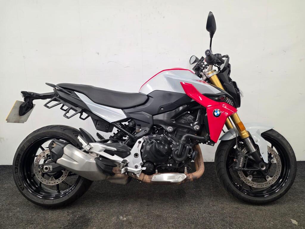 BMW F 900 R