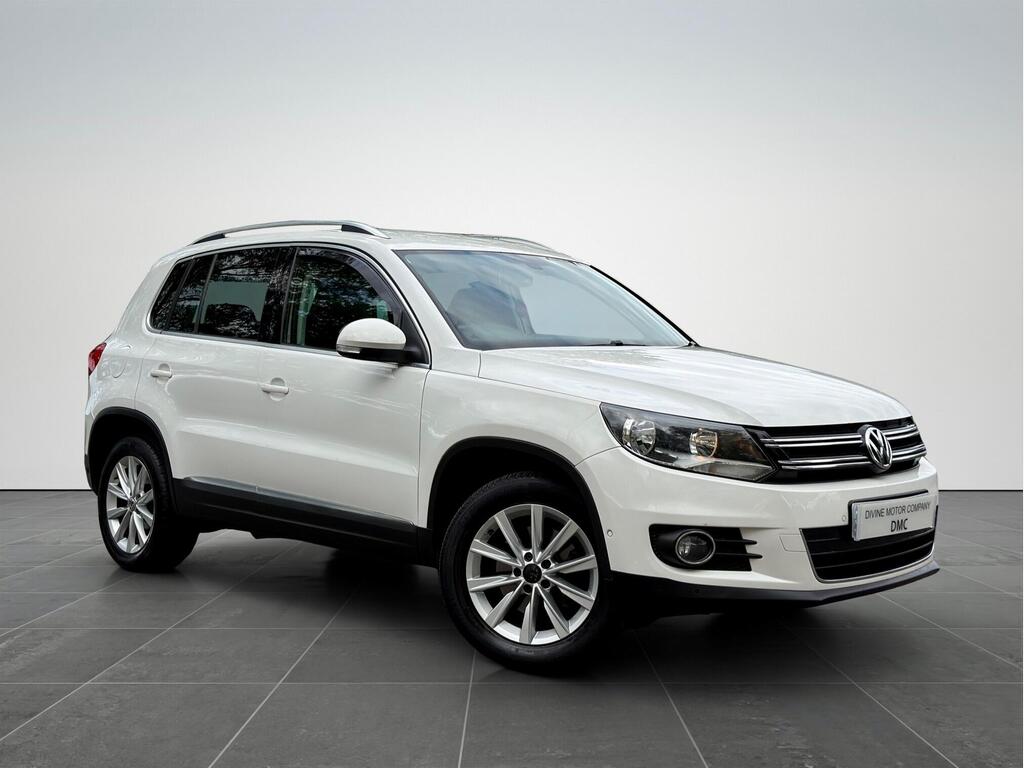 Volkswagen Tiguan SUV 2.0 TDI BlueMotion Tech SE 4WD Euro 5 (s/s) 5dr
