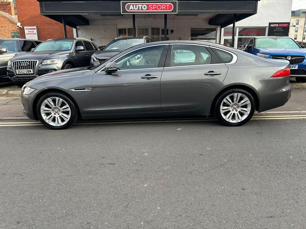 Jaguar XF Saloon 2.0d Portfolio Auto Euro 6 (s/s) 4dr