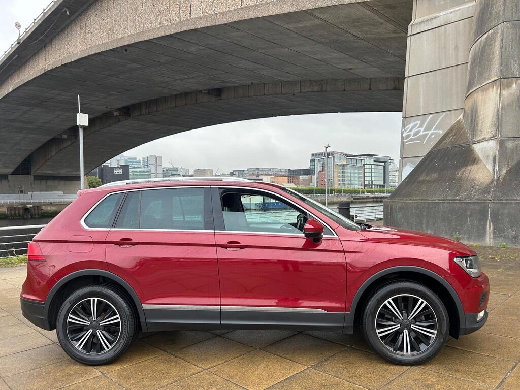 Volkswagen Tiguan SUV 2.0 TDI BlueMotion Tech SE Navigation DSG 4Motion Euro 6 (s/s) 5dr