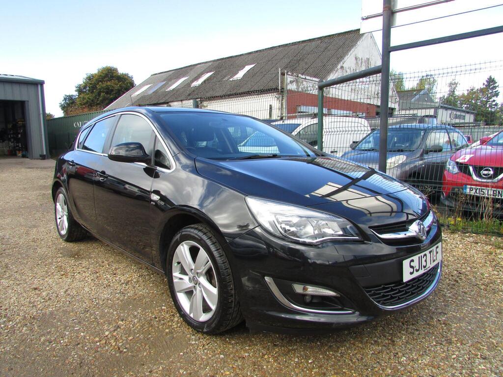 Vauxhall Astra Hatchback 1.4 16v SRi Euro 5 5dr