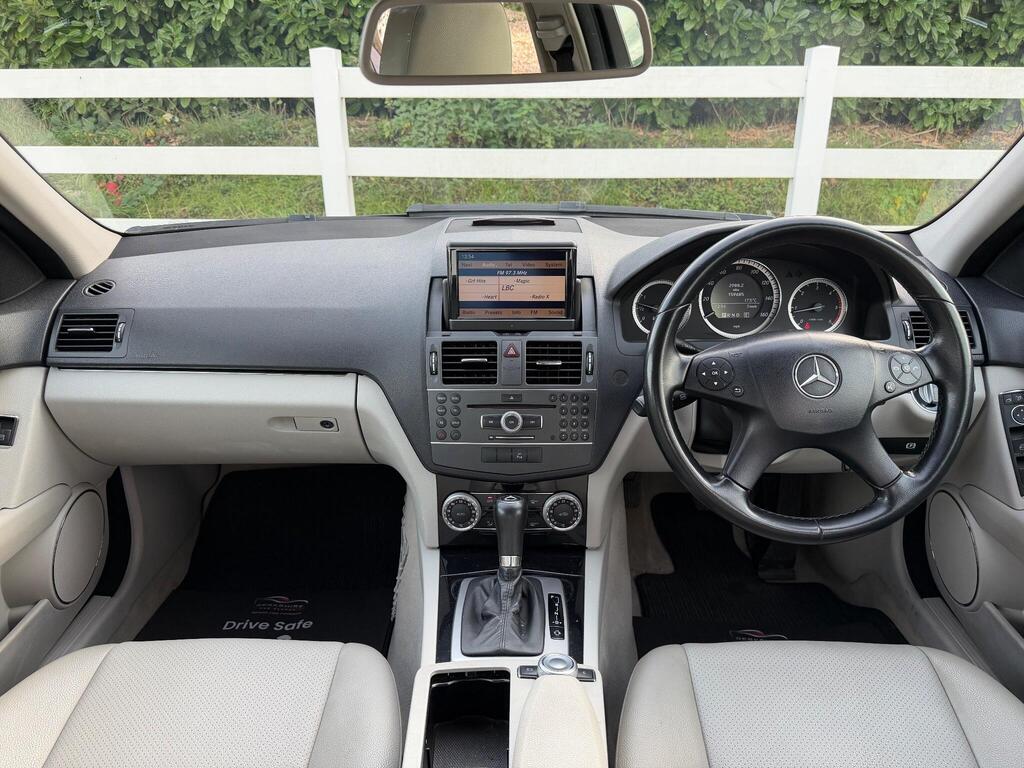 2010 Mercedes-Benz C Class thumbnail 17