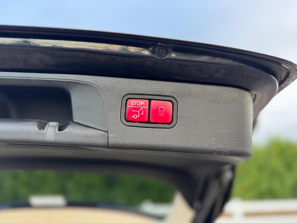 Mercedes-Benz GLC 2.1 GLC220d Sport (Premium) G-Tronic 4MATIC Euro 6 (s/s) 5dr thumbnail 51