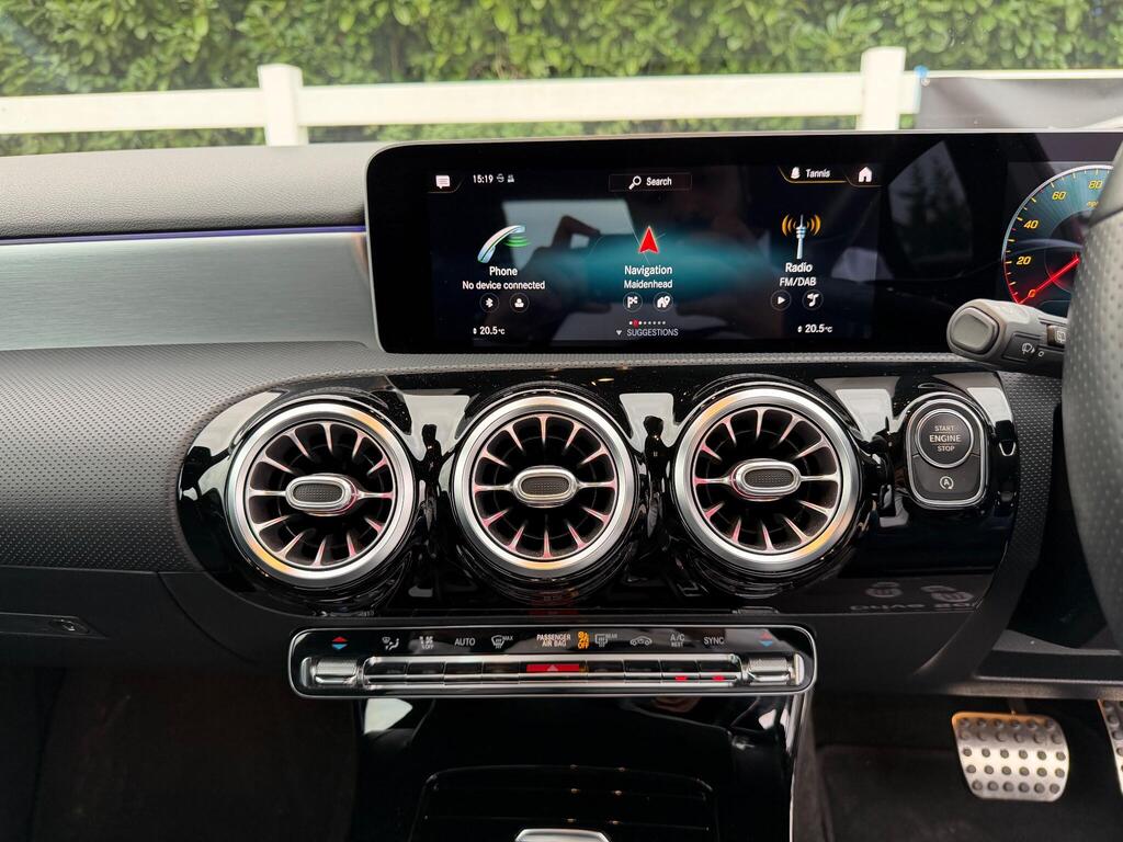 2018 Mercedes-Benz A Class thumbnail 32