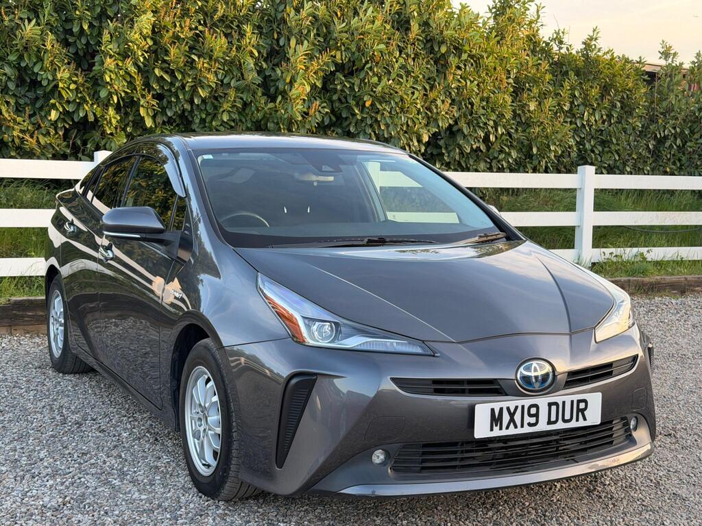 2019 Toyota Prius thumbnail 3