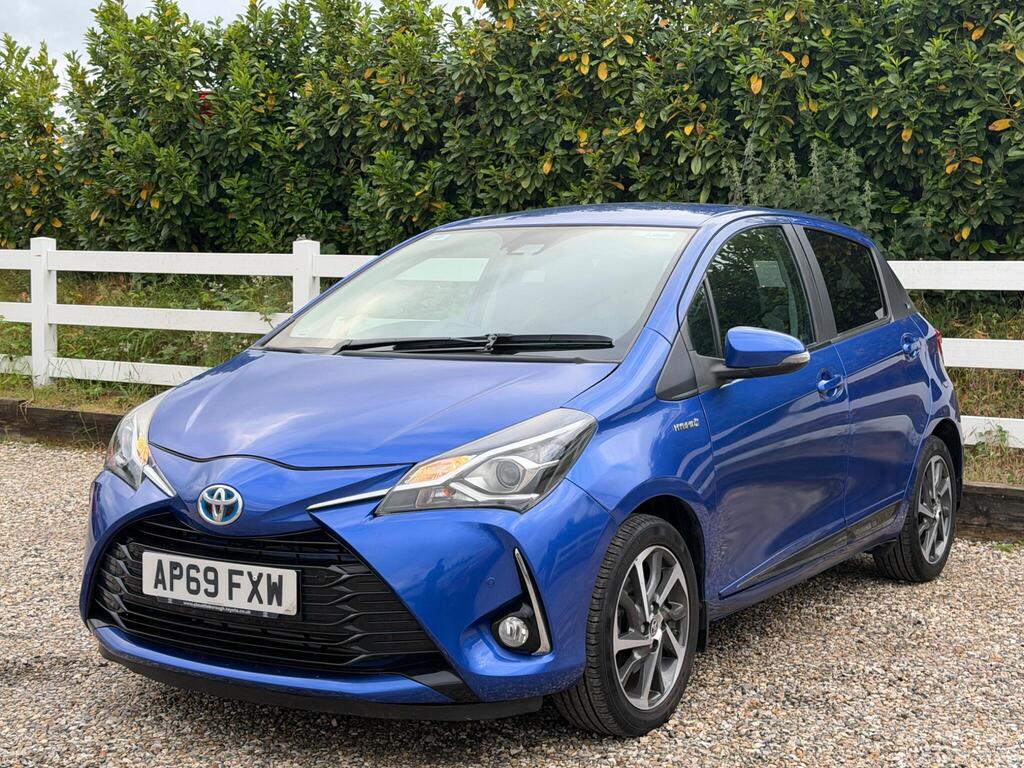2020 Toyota Yaris thumbnail 8