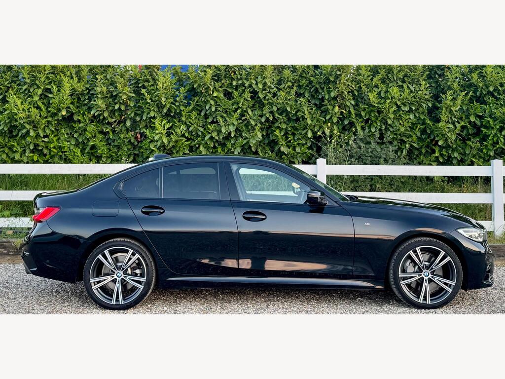 BMW 3 Series 2.0 330e 12kWh M Sport Auto Euro 6 (s/s) 4dr thumbnail 11