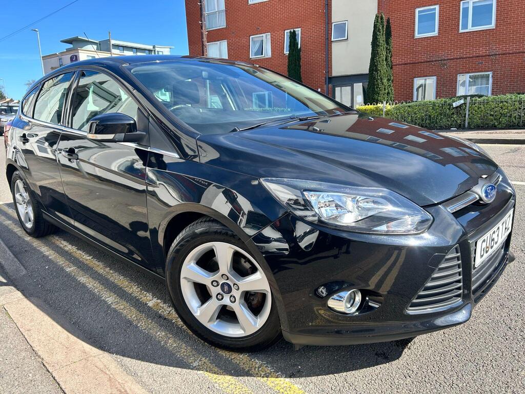 Ford Focus Hatchback 1.6 TDCi Zetec Navigator Euro 5 (s/s) 5dr