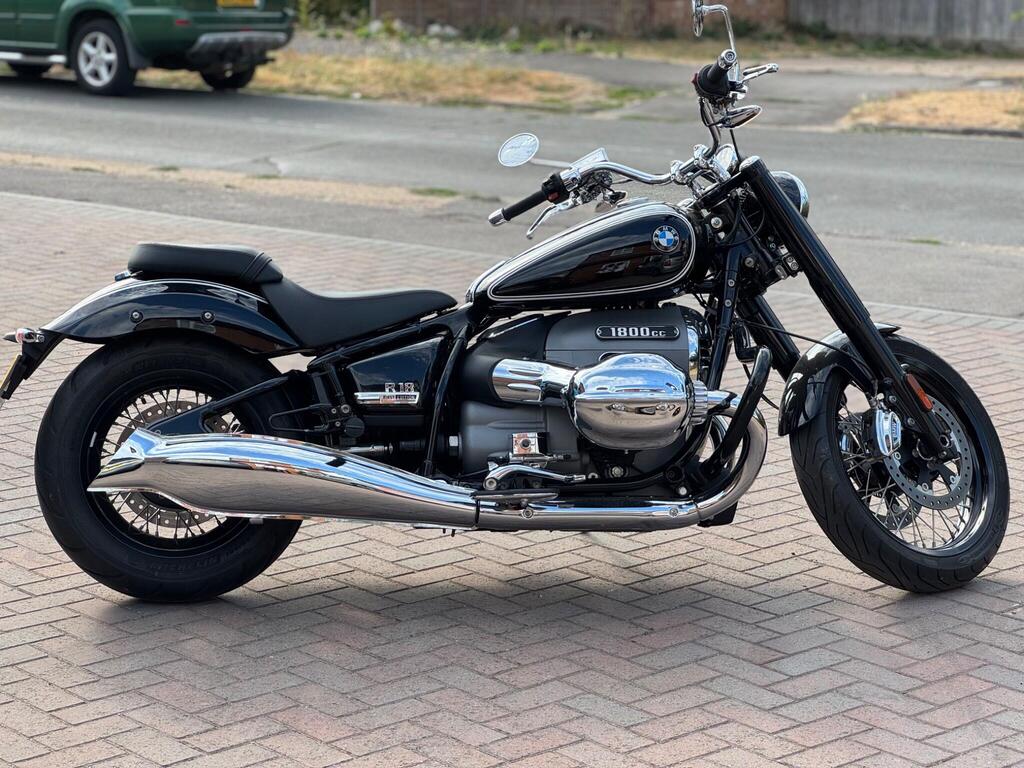 BMW R 18