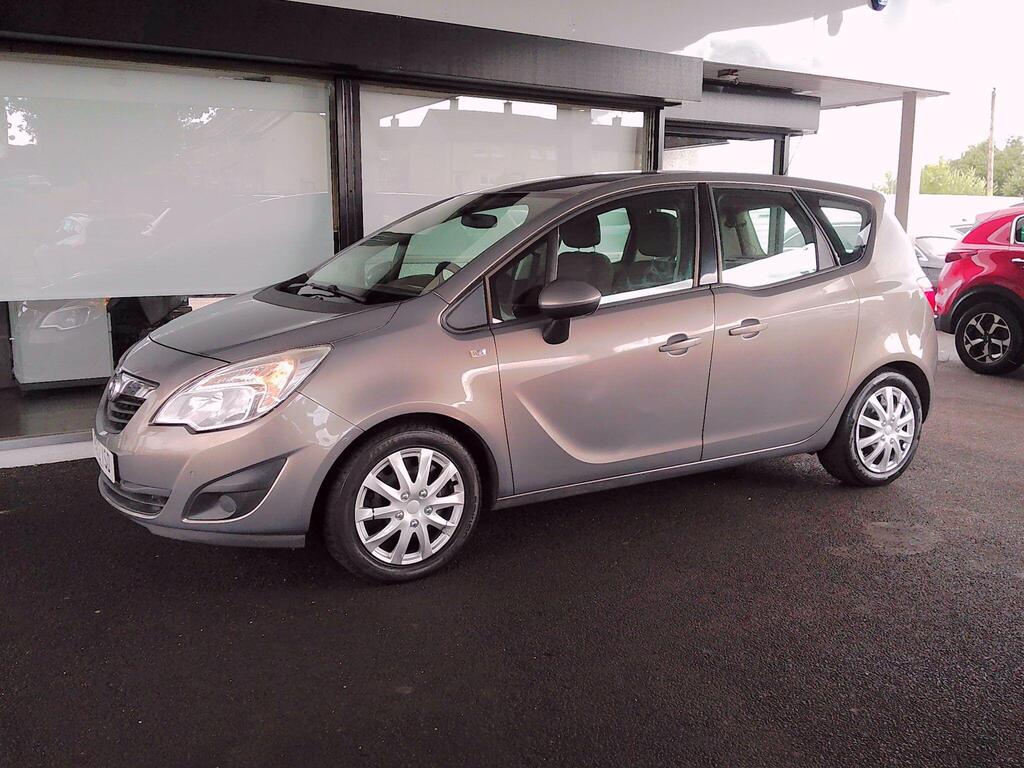 Vauxhall Meriva MPV 1.4T 16V Exclusiv Euro 5 5dr