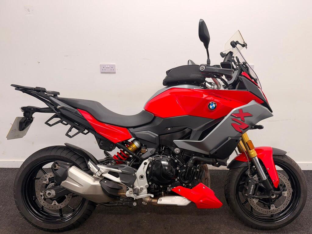 BMW F 900 XR
