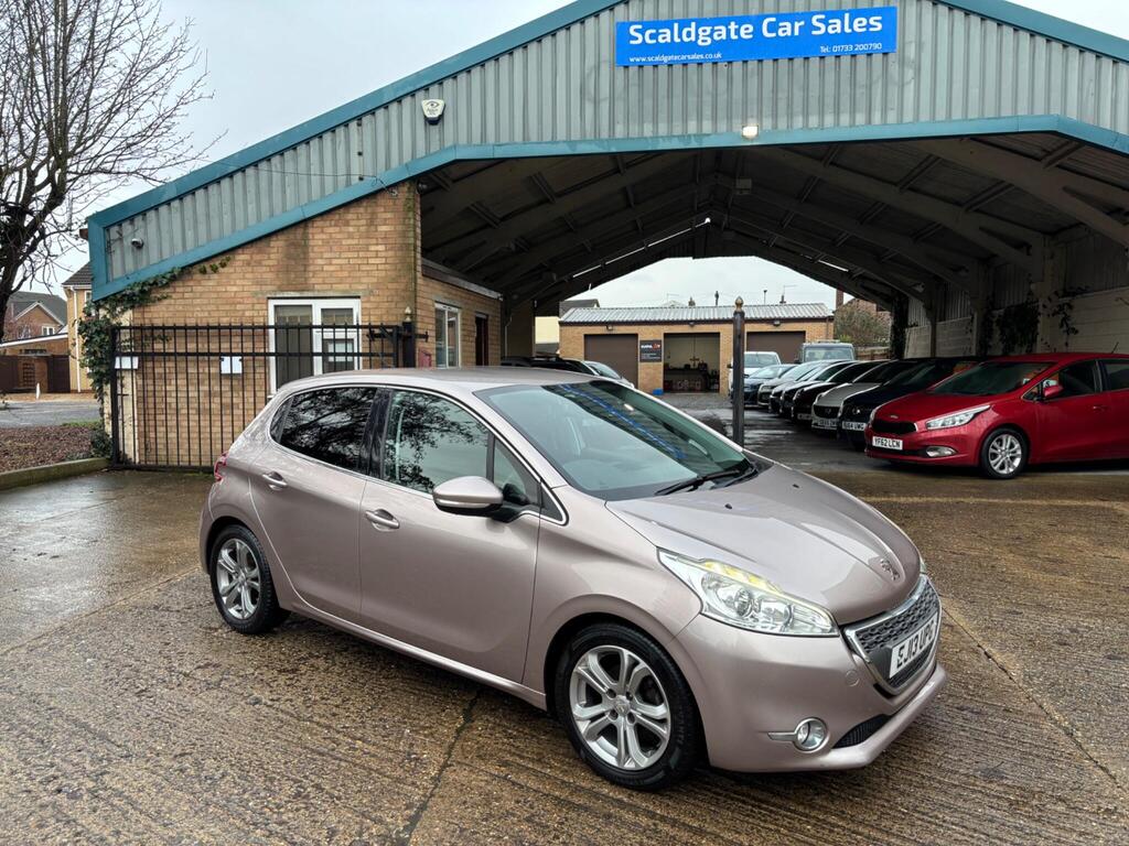 Peugeot 208 Hatchback 1.6 VTi Allure Euro 5 5dr