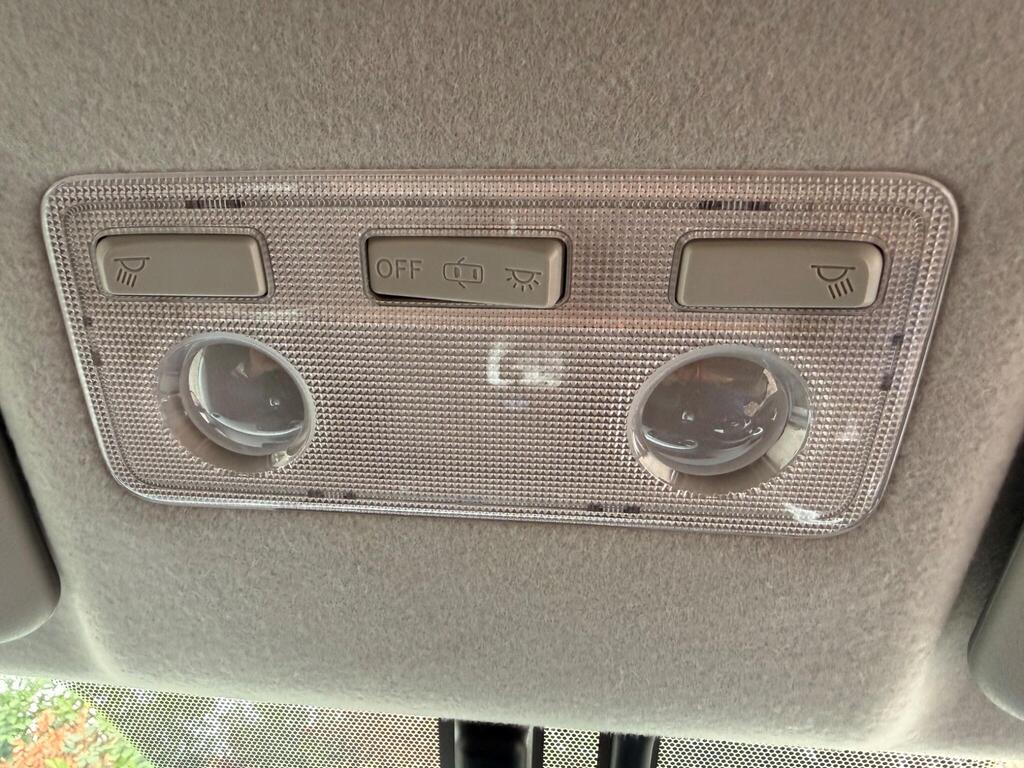 2014 Toyota Yaris thumbnail 30
