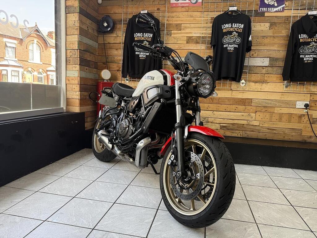 Yamaha XSR700