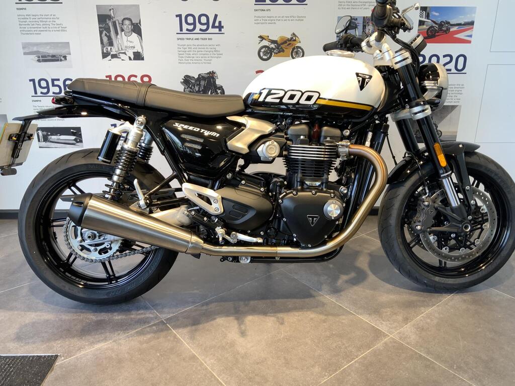 Triumph Speed Twin 1200