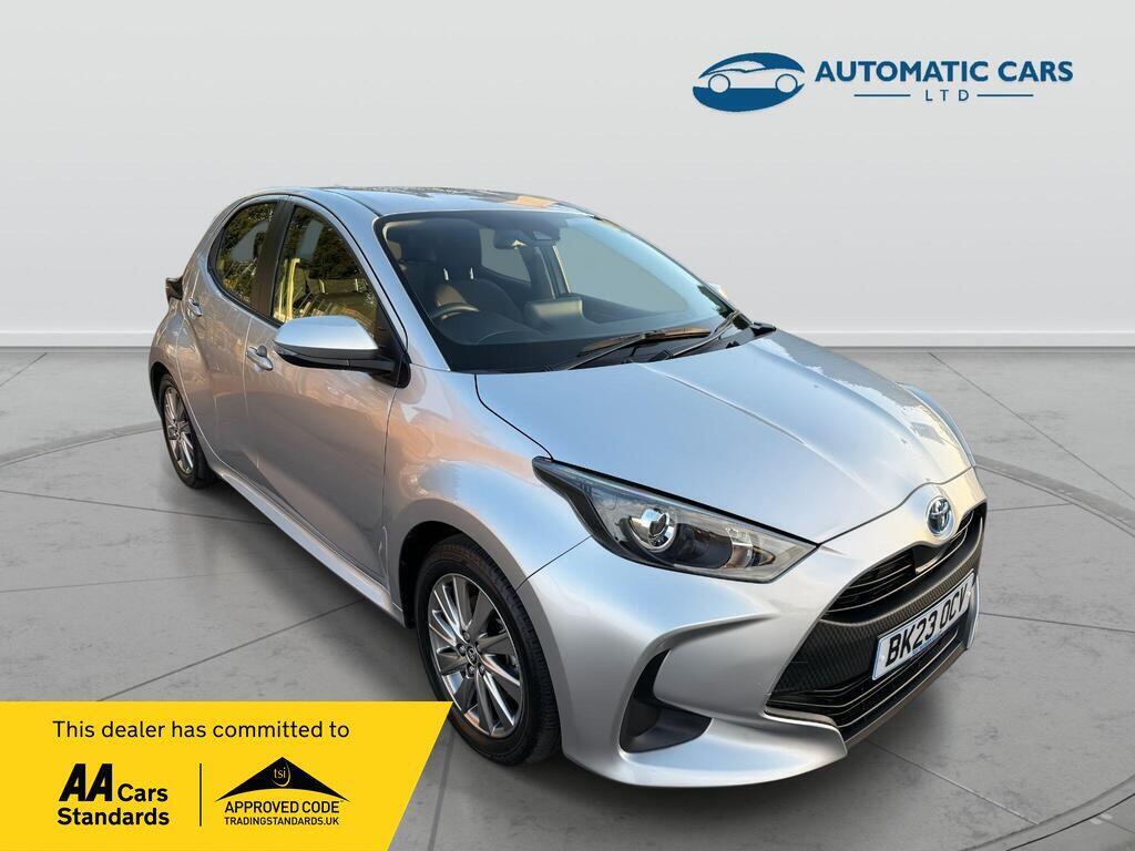 Toyota Yaris Hatchback 1.5 VVT-h Icon E-CVT Euro 6 (s/s) 5dr